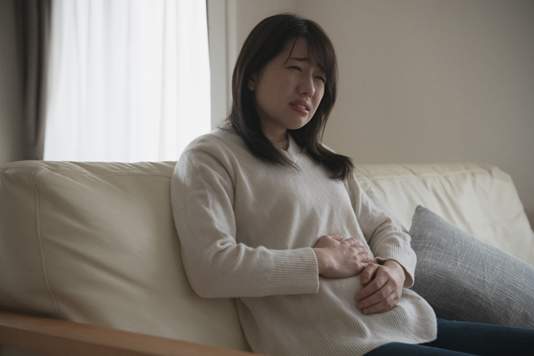 腹痛でお困りの方は早めにご相談を